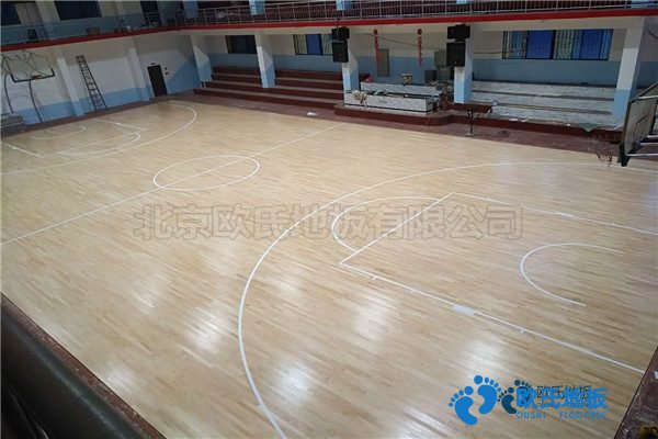 學(xué)校籃球場地木地板優(yōu)點