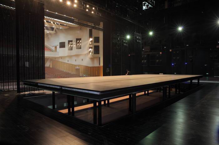 俄勒岡松舞臺(tái)運(yùn)動(dòng)場館地板施工單位3
